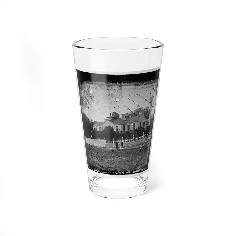Beaufort, South Carolina. Federal Signal Station. Formerly The Home Of John G. Barnwell (U.S. Civil War) Pint Glass 16oz 16oz - Go Mug Yourself