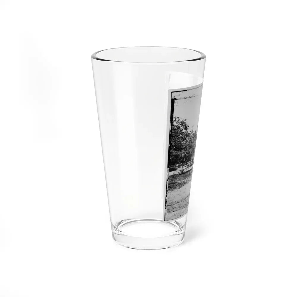 Beaufort, South Carolina. Robert Barnwell Rhett's Residence (U.S. Civil War) Pint Glass 16oz - Go Mug Yourself