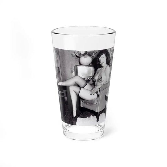 Bettie Page #154 (Vintage Female Icon) Pint Glass 16oz 16oz - Go Mug Yourself