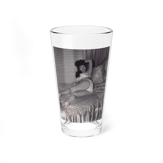 Bettie Page #567 (Vintage Female Icon) Pint Glass 16oz 16oz - Go Mug Yourself