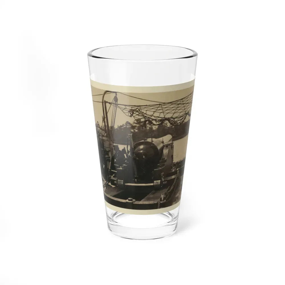 Bringing Parrott Gun Into Position On Board Gun Boat  Mendota,  July 10, 1864 (U.S. Civil War) Pint Glass 16oz 16oz - Go Mug Yourself