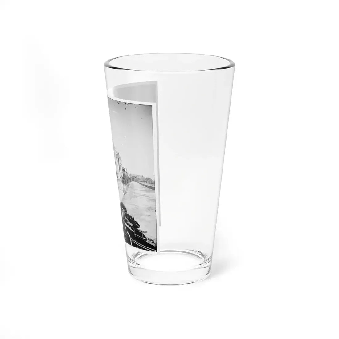 Charleston, S.C. East Battery; Dismantled Blakely Gun In Foreground (U.S. Civil War) Pint Glass 16oz - Go Mug Yourself