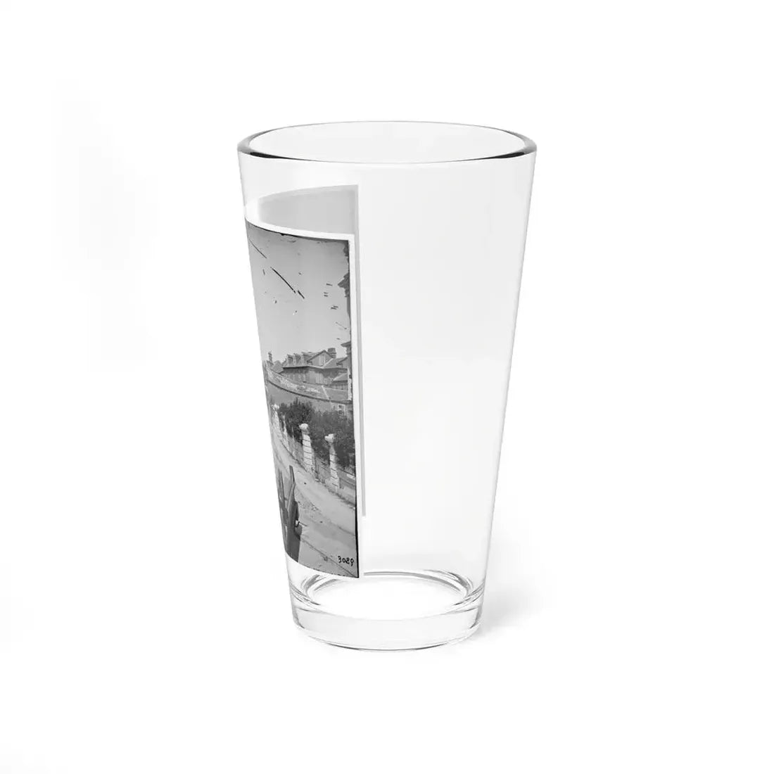 Charleston, S.C. South Battery; Dismantled Blakely Gun In Foreground (U.S. Civil War) Pint Glass 16oz - Go Mug Yourself