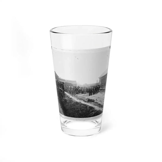 Chattanooga, Tenn. Confederate Prisoners At Railroad Depot (U.S. Civil War) Pint Glass 16oz 16oz - Go Mug Yourself