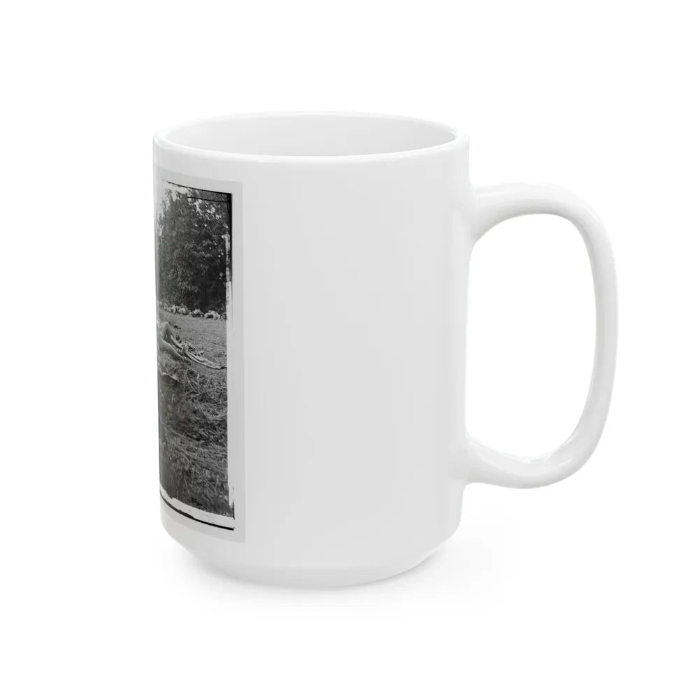 Gettysburg, Pa. Confederate Dead Gathered For Burial At The Edge Of The Rose Woods, July 5, 1863 (U.S. Civil War) White Coffee Mug-Go Mug Yourself