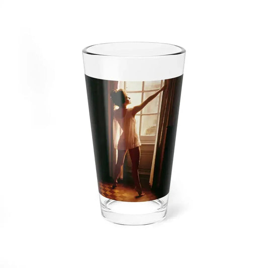 Delores Wells #22 (Vintage Female Icon) Pint Glass 16oz 16oz - Go Mug Yourself