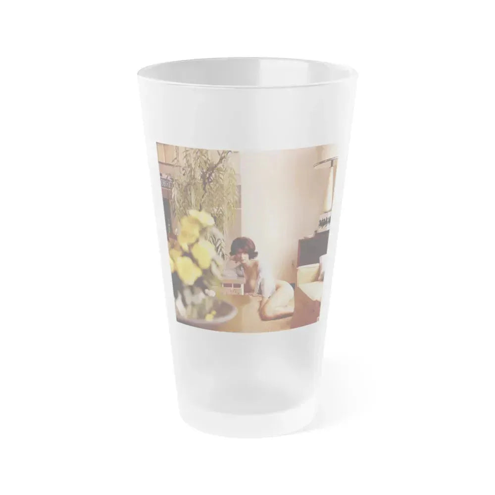 Delores Wells #27 (Vintage Female Icon) Frosted Pint Glass 16oz 16oz Frosted - Go Mug Yourself