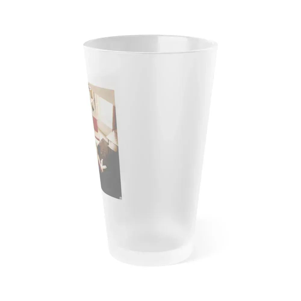 Delores Wells #29 (Vintage Female Icon) Frosted Pint Glass 16oz - Go Mug Yourself