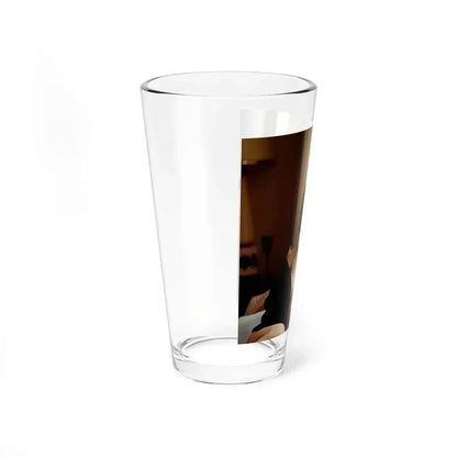 Delores Wells #32 (Vintage Female Icon) Pint Glass 16oz - Go Mug Yourself