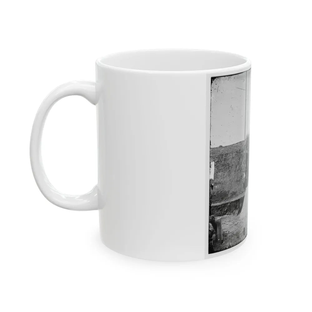 District Of Columbia. Soldiers At Gate Of Fort Slemmer (U.S. Civil War) White Coffee Mug-Go Mug Yourself