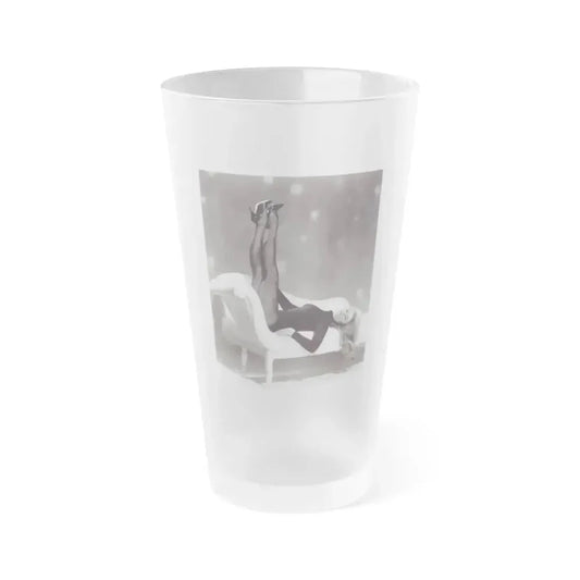 Elizabeth Montgomery #76 (Vintage Female Icon) Frosted Pint Glass 16oz 16oz Frosted - Go Mug Yourself
