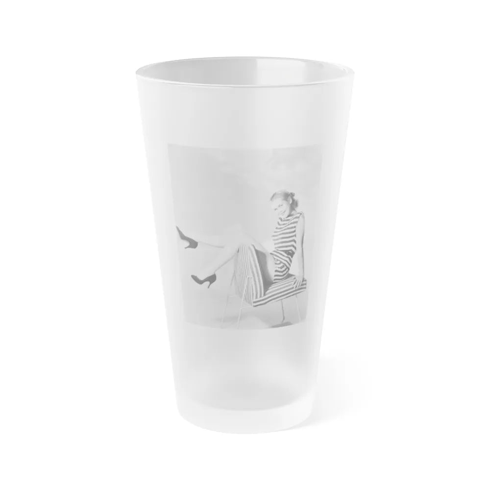 Elizabeth Montgomery #82 (Vintage Female Icon) Frosted Pint Glass 16oz-16oz-Frosted-Go Mug Yourself