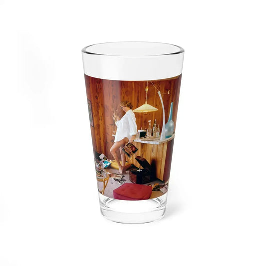 Eve Meyer #40 (Vintage Female Icon) Pint Glass 16oz 16oz - Go Mug Yourself