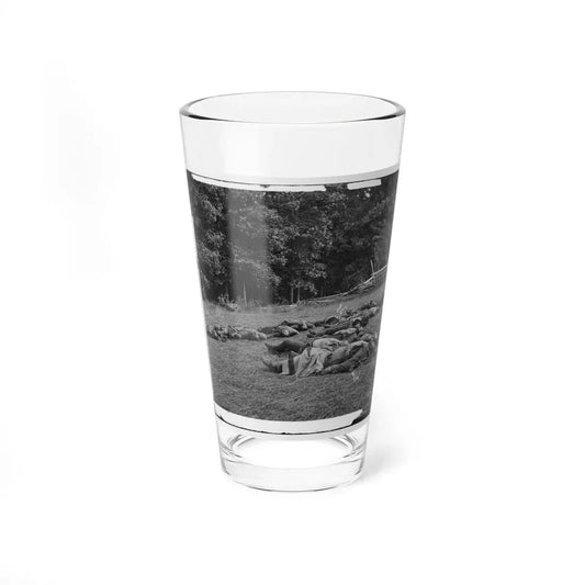 Gettysburg, Pa. Confederate Dead Gathered For Burial At The Southwestern Edge Of The Rose Woods, July 5, 1863 (U.S. Civil War) Pint Glass 16oz 16oz - Go Mug Yourself