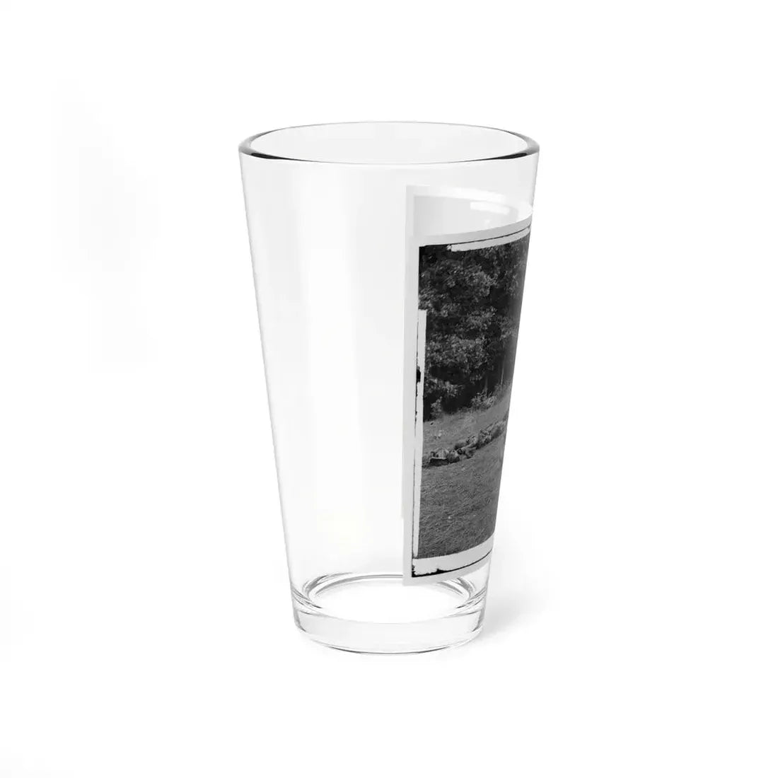 Gettysburg, Pa. Confederate Dead Gathered For Burial At The Southwestern Edge Of The Rose Woods, July 5, 1863 (U.S. Civil War) Pint Glass 16oz - Go Mug Yourself