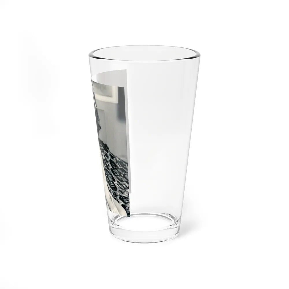 Joan Collins #644 (Vintage Female Icon) Pint Glass 16oz - Go Mug Yourself