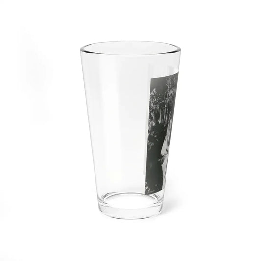 Katharine Ross #101 (Vintage Female Icon) Pint Glass 16oz - Go Mug Yourself