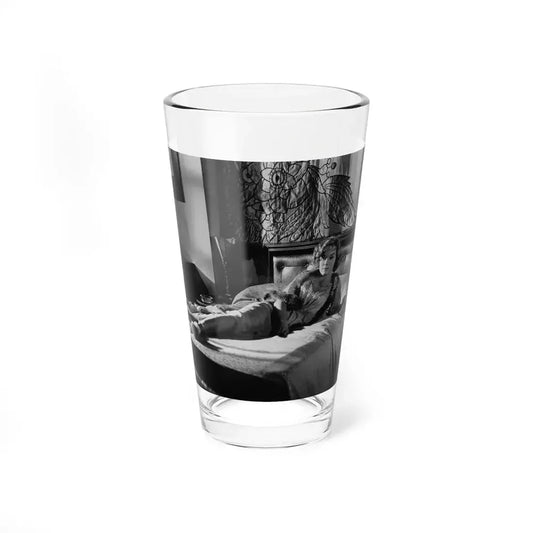 Leslie Parrish #223 (Vintage Female Icon) Pint Glass 16oz 16oz - Go Mug Yourself