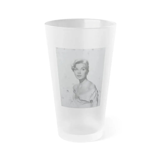 Leslie Parrish #229 (Vintage Female Icon) Frosted Pint Glass 16oz 16oz Frosted - Go Mug Yourself