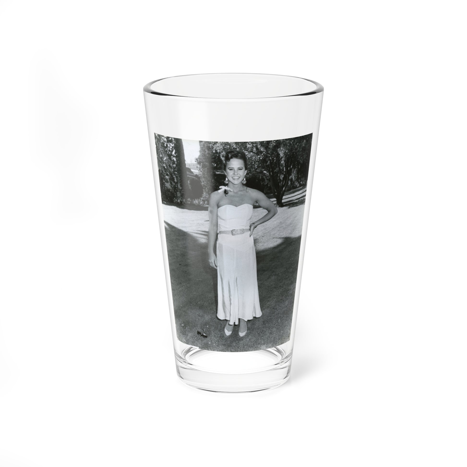 Linda Blair #285 (Vintage Female Icon) Pint Glass 16oz-16oz-Go Mug Yourself