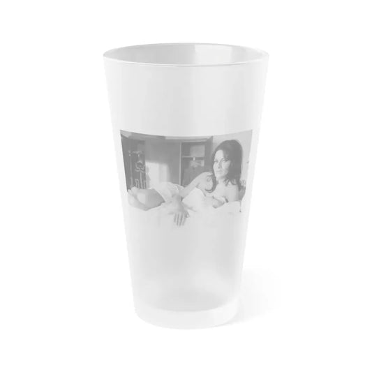 Lisa Gastoni #41 (Vintage Female Icon) Frosted Pint Glass 16oz 16oz Frosted - Go Mug Yourself