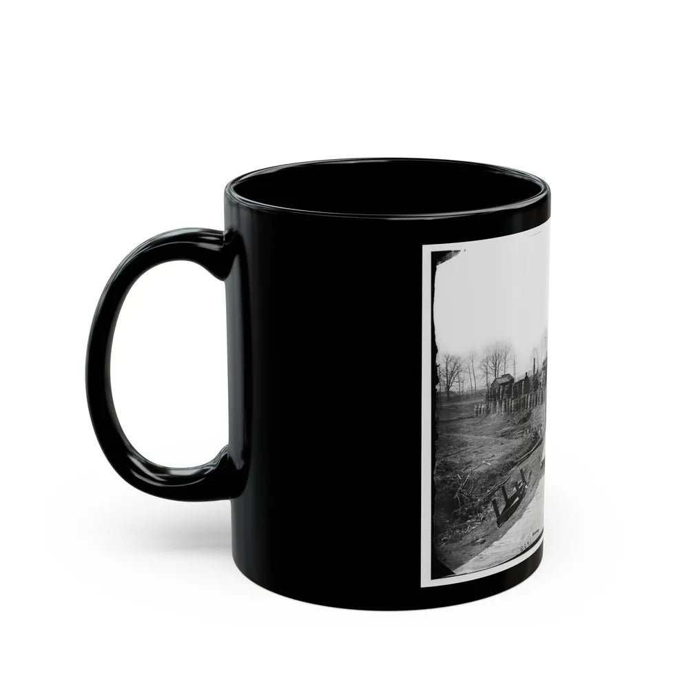 Manassas, Va. Confederate Fortifications, With Federal Soldiers 001 (U.S. Civil War) Black Coffee Mug-Go Mug Yourself