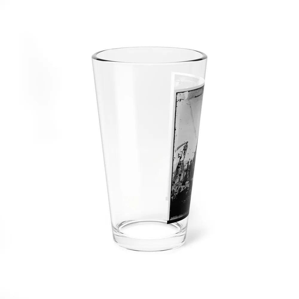 On Deck Of U.S.S. Arago, Off Charleston, Sc (U.S. Civil War) Pint Glass 16oz-Go Mug Yourself