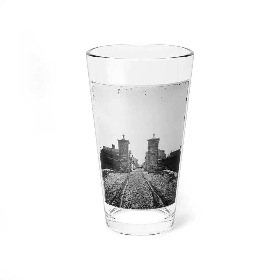 Saint Augustine, Fla. Entrance Gate, With Street And Houses Beyond (U.S. Civil War) Pint Glass 16oz 16oz - Go Mug Yourself