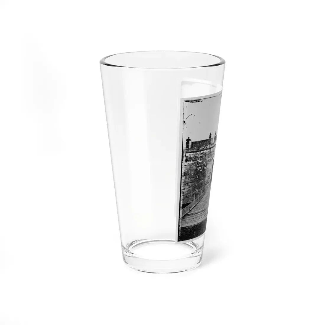 Saint Augustine, Fla. Sally Port Of Fort Marion (U.S. Civil War) Pint Glass 16oz - Go Mug Yourself
