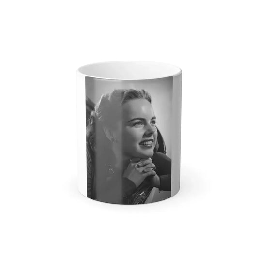Terry Moore #5471 (Vintage Female Icon) Color Changing Mug 11oz 11oz - Go Mug Yourself