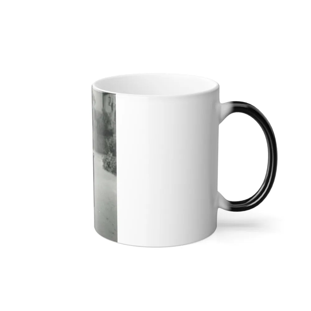 Terry Moore #695 (Vintage Female Icons) Color Changing Mug 11oz-Go Mug Yourself