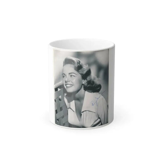 Terry Moore #716 (Vintage Female Icon) Color Changing Mug 11oz 11oz - Go Mug Yourself