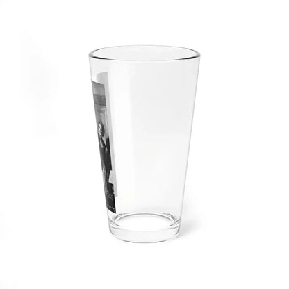 The Case Of William Smith by Patricia Wentworth (2), Woman magazine, 1950 (Magazine Illustration) Pint Glass 16oz - Go Mug Yourself