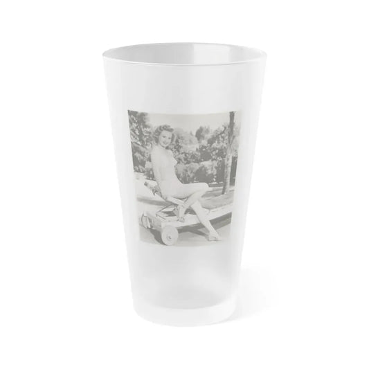 Virginia Mayo #208 (Vintage Female Icon) Frosted Pint Glass 16oz 16oz Frosted - Go Mug Yourself