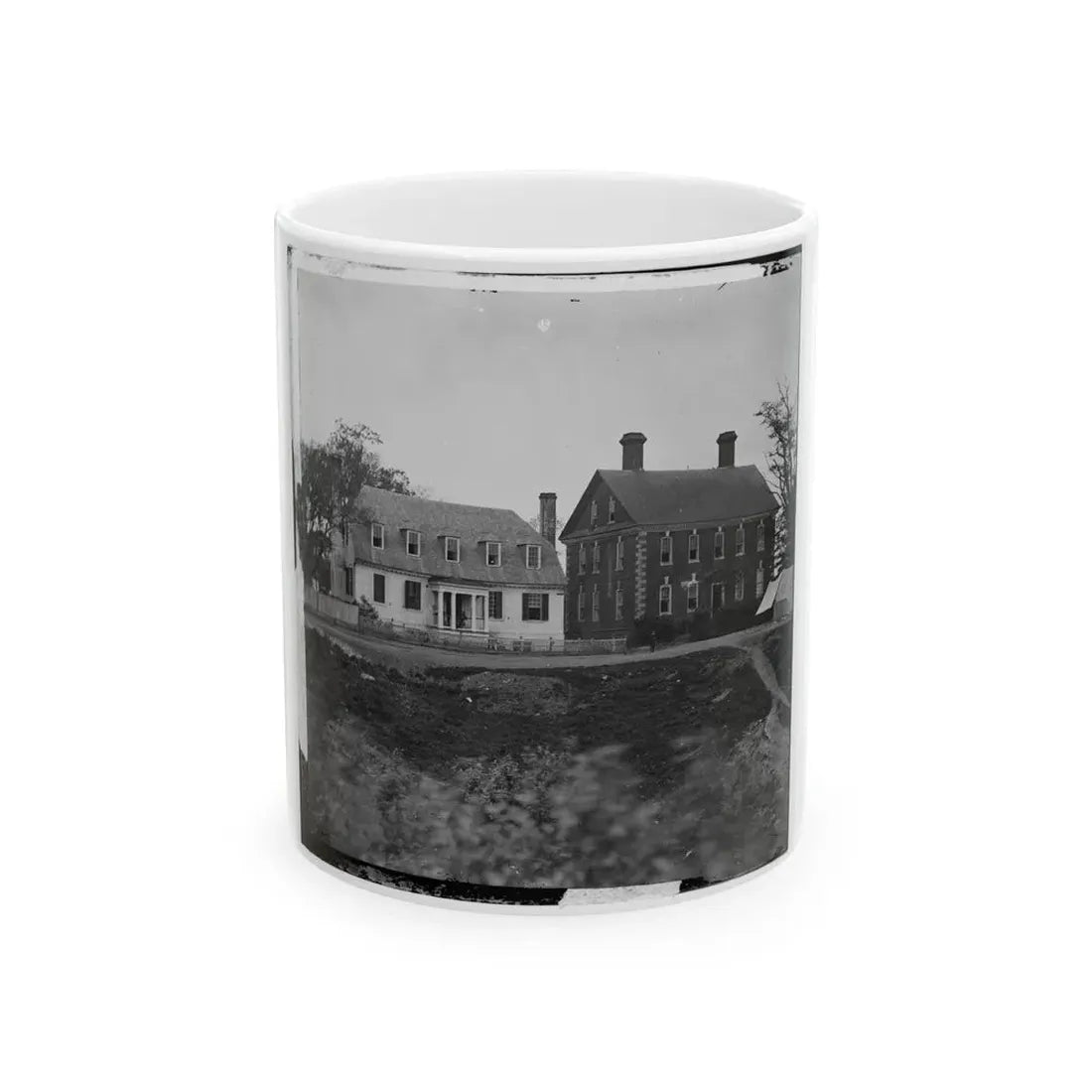 Yorktown, Va. Thomas Nelson House (Right), Used As A Hospital; In 1781 Used As A Headquarters By Lord Cornwallis (U.S. Civil War) White Coffee Mug 11oz - Go Mug Yourself