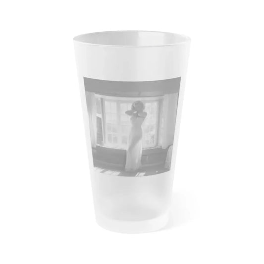 Yvette Vickers #100 (Vintage Female Icon) Frosted Pint Glass 16oz 16oz Frosted - Go Mug Yourself